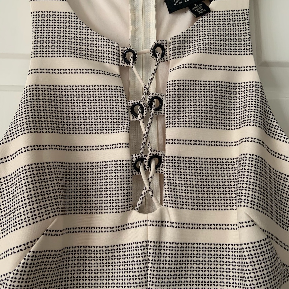 NWT black and cream/white mini pleated dress - Picture 3 of 6